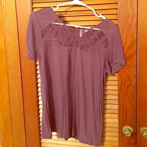 Plum short sleeve with lace top