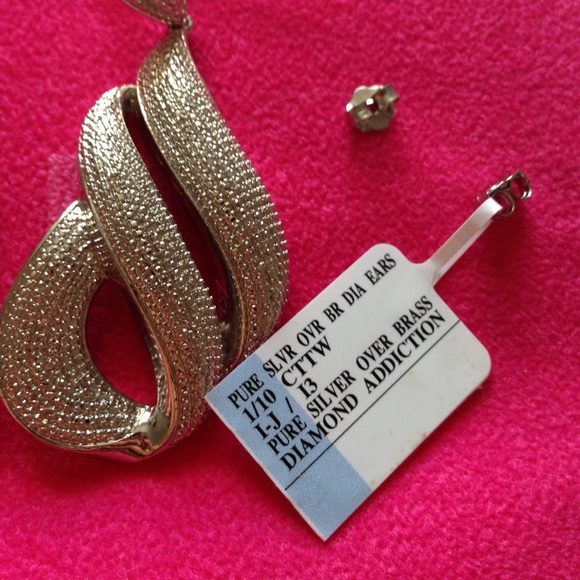 Diamond earrings - Picture 2 of 4