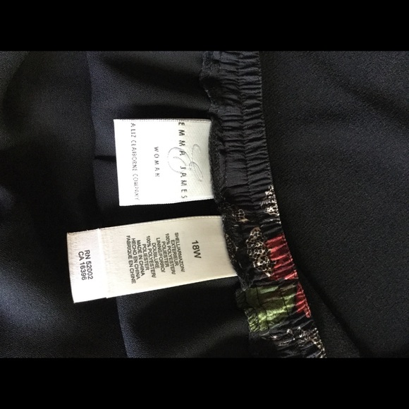 Floral skirt. SOLD!! - Picture 2 of 2