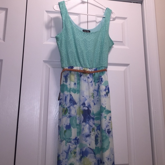 Love Reigns Dresses & Skirts - Crochet top maxi dress with floral skirt