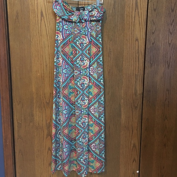 Medium paisley floral maxi dress