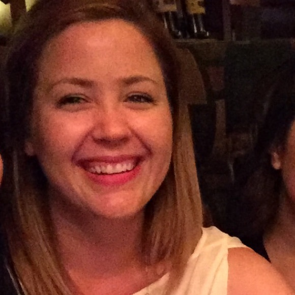 Meet your Posher, Dena