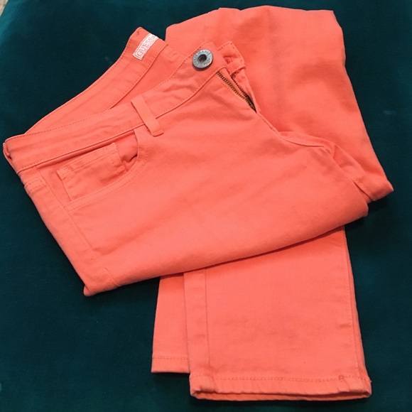 GUESS? Inc size 29 corks pink skinnies