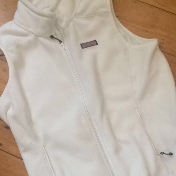 NWT Vineyard Vines vest ❤️