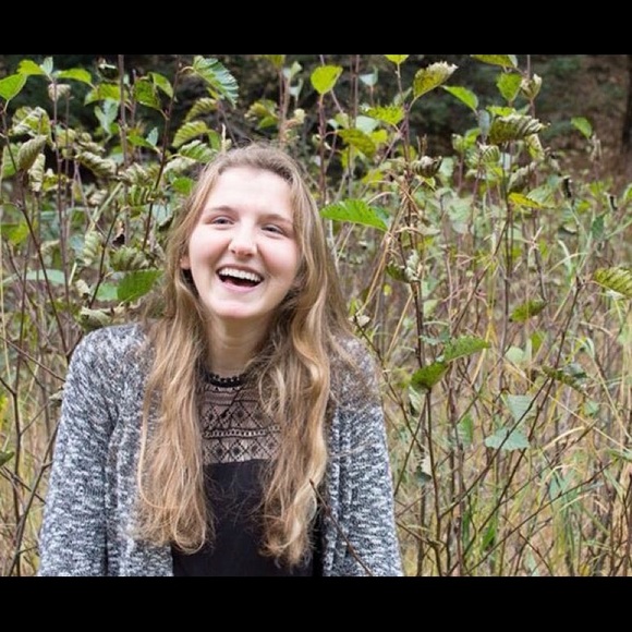Meet your Posher, Zoe