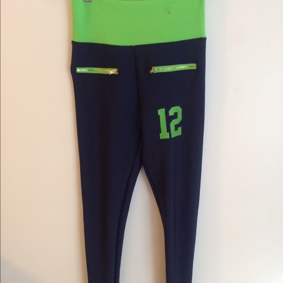 Seahawk 12 leggings 💙