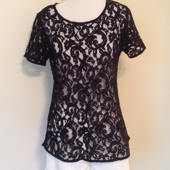 VAN HEUSEN TOP.