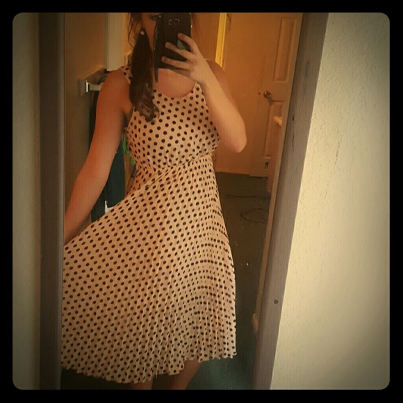 Pink pleated polka-dot dress! New Without Tags!