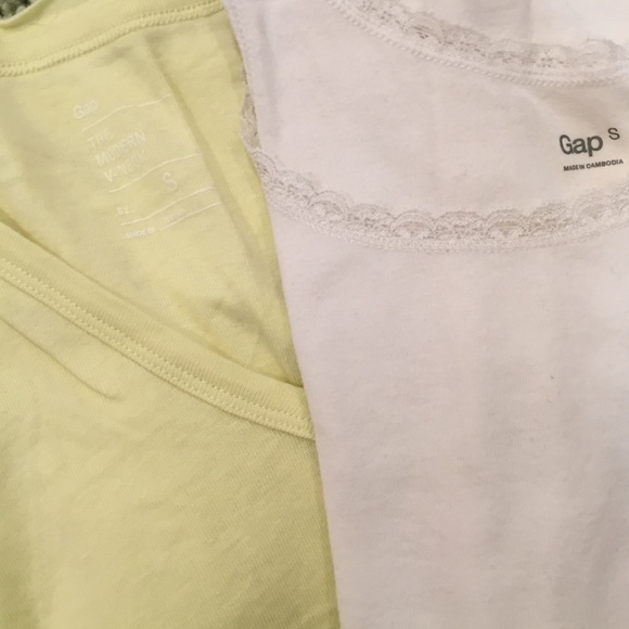 Two Gap tops - Picture 3 of 4