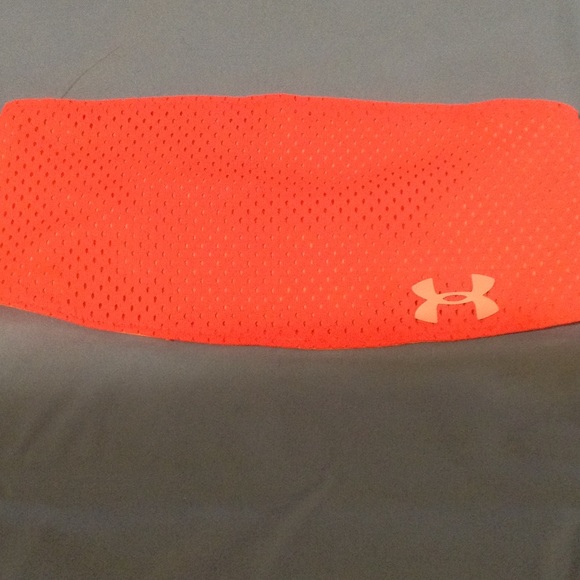 UA HEADBAND