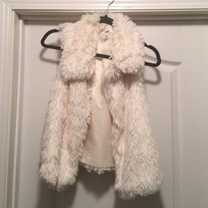 Fur vest