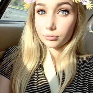 Meet your Posher, Leila