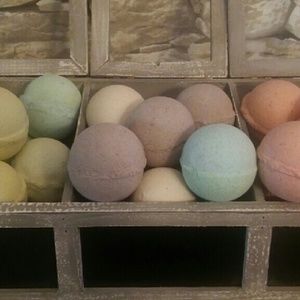 1 Hugh Bath Bomb 9.10oz