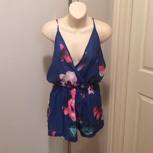 Cross Top Floral Romper Small