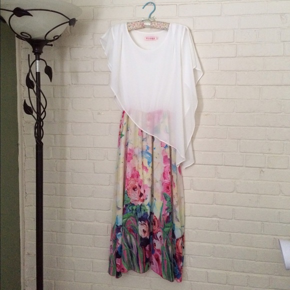 Bundle: Korean style floral beach maxi with scarf - Picture 2 of 4
