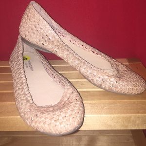 NEW Basket Weave Ballet Flats