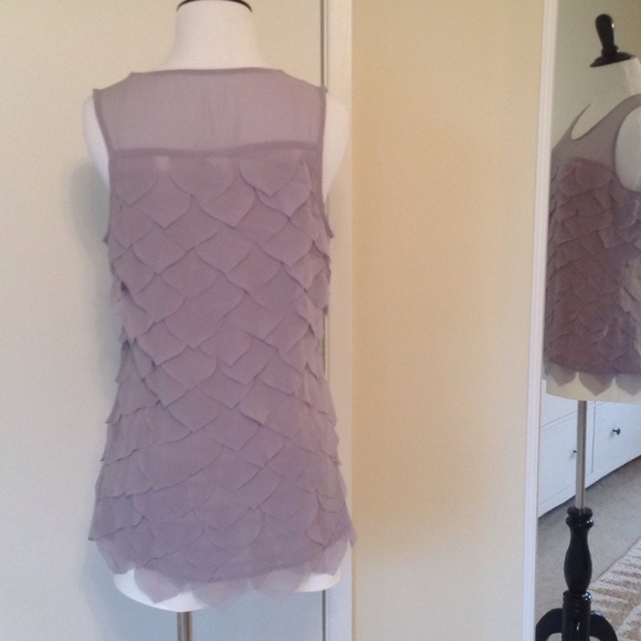 WOMEN TOP. - Picture 2 of 4