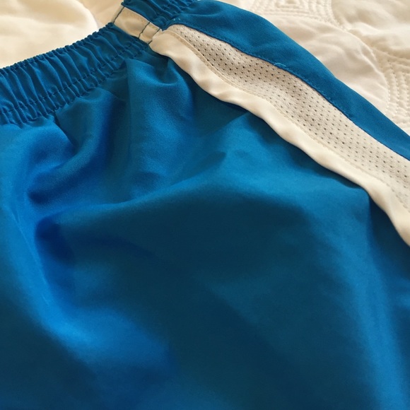 Workout shorts - Picture 2 of 2