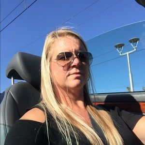 Meet your Posher, Tracy