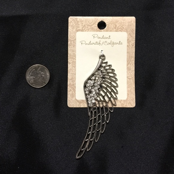 Two Silver Angel wing Crystal Pendants [JW-89] - Picture 2 of 4