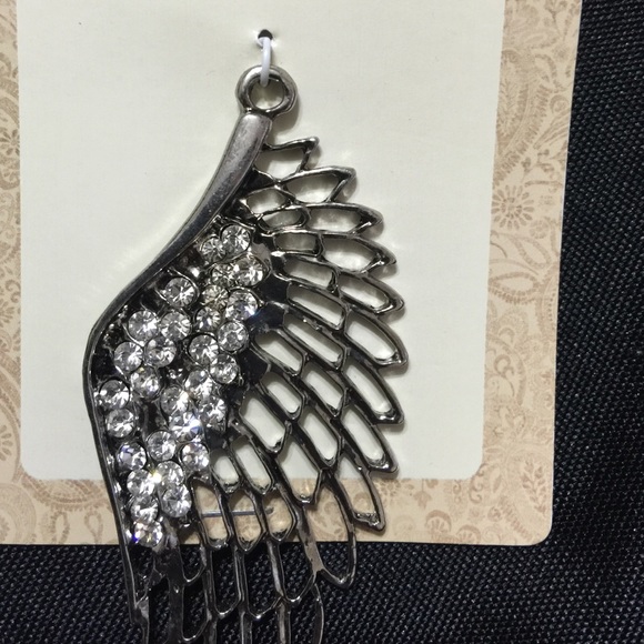 Two Silver Angel wing Crystal Pendants [JW-89] - Picture 3 of 4
