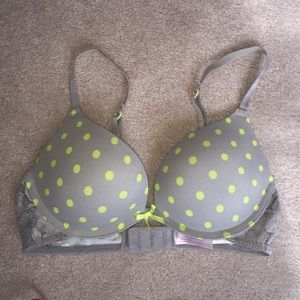 Xhilaration 32B push up bra. Worn once