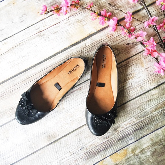 NFS ๐ซ Kenneth Cole Reaction Bow Flats - Picture 1 of 4