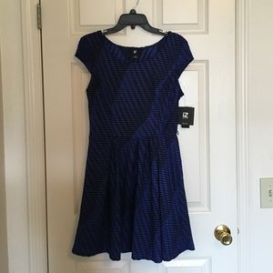 Black and blue cap sleeve dress