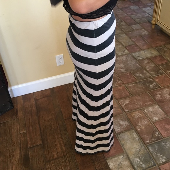 Striped Billabong Maxi Skirt - Picture 2 of 2