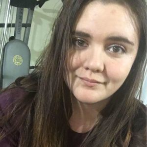 Meet your Posher, Holly