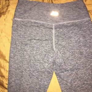 New balance gray leggings never worn super comfy!