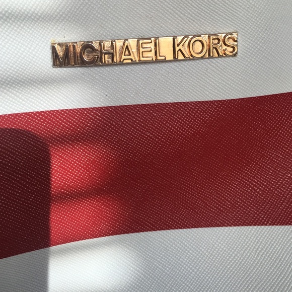 Michael Kors Handbag - Picture 2 of 2