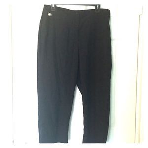 Liz Claiborne Pants - Lizgolf Audra Cropped Capri pants 12 Black golf Liz Claiborne Pants - Lizgolf Audra Cropped Capri pants 12 Black golf