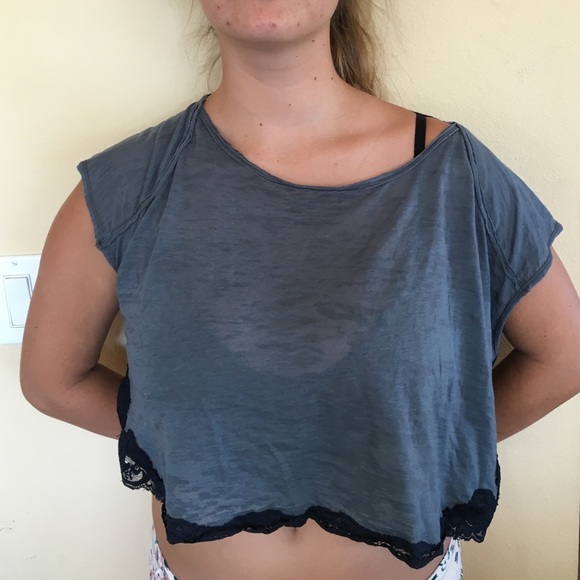 Navy crop top - Picture 1 of 1