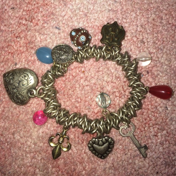 Bracelet