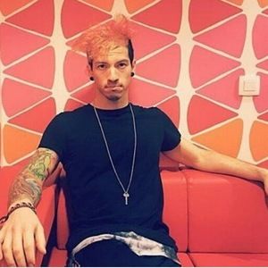 Meet your Posher, Becca