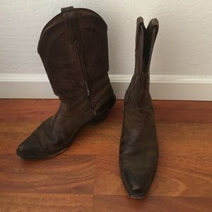 Cowboy Boots with Pointy Toes Size 7