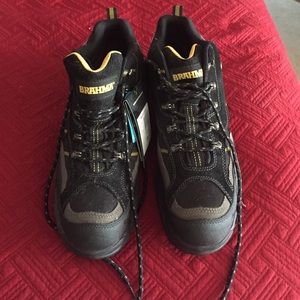 Brahma hiking boots