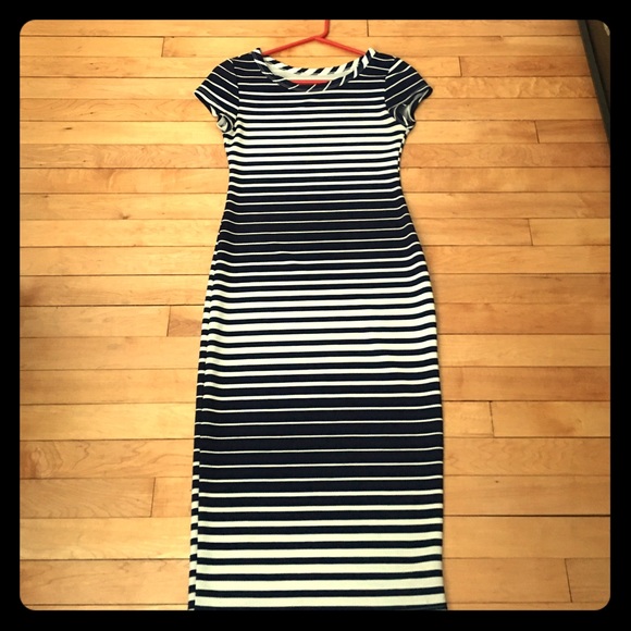 Dress - Picture 1 of 1