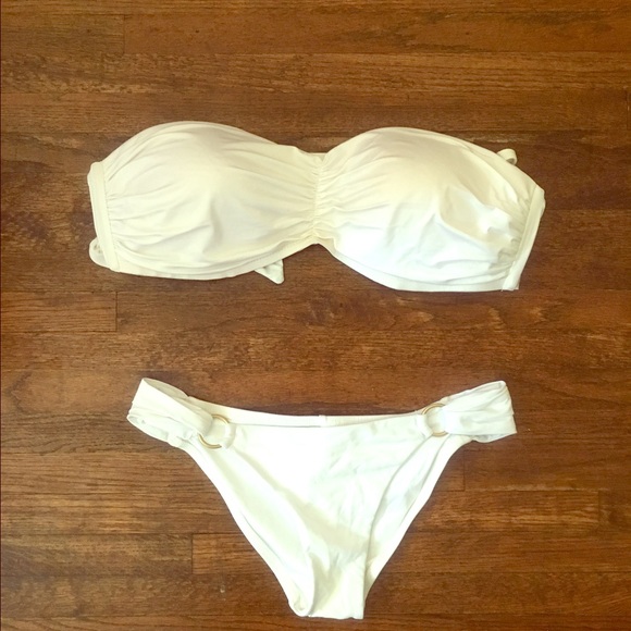 White NWT Vitamin A bikini top and bottoms - Picture 1 of 4