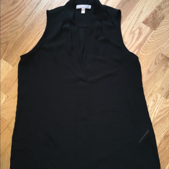 Banana Republic Sleeveless V-Neck Top