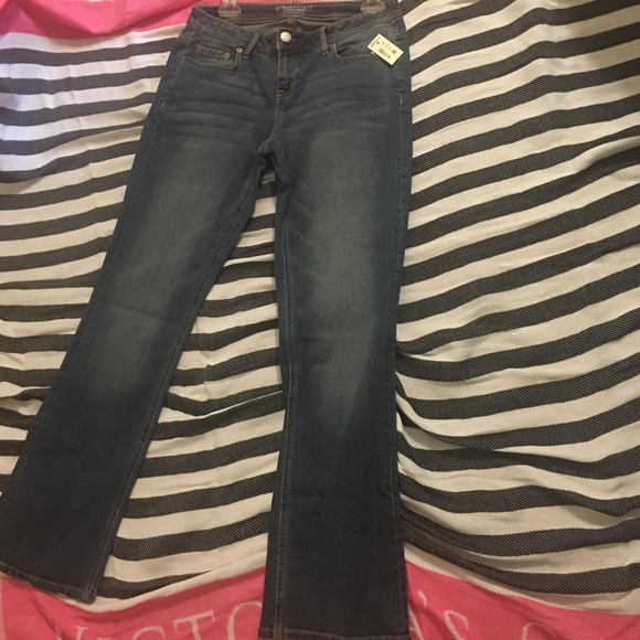 Aeropostale curvy boot cut size 6 short - Picture 1 of 4