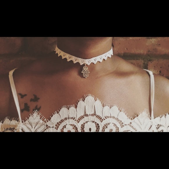 Hamsa Choker