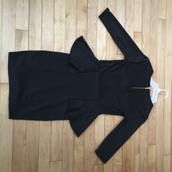 Black Dress - Picture 2 of 4