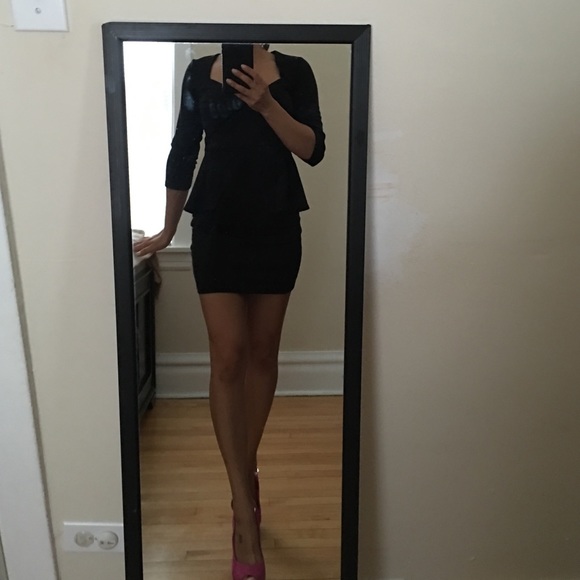 Black Dress - Picture 3 of 4