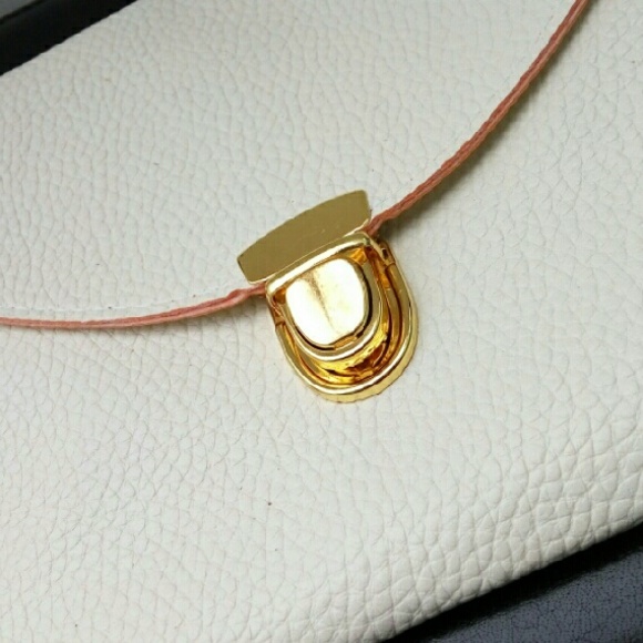 Vegan Leather Off-White Envelope Purse/Clutch - Picture 2 of 4