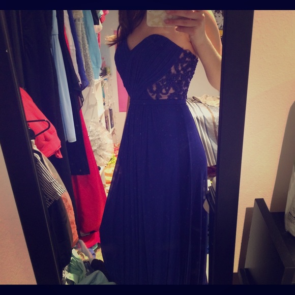 Navy blue prom gown
