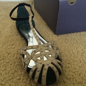 Dress up flats from Jennifer Lopez size 8