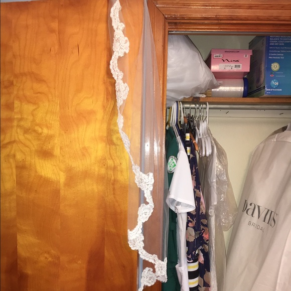 David's bridal veil nwot