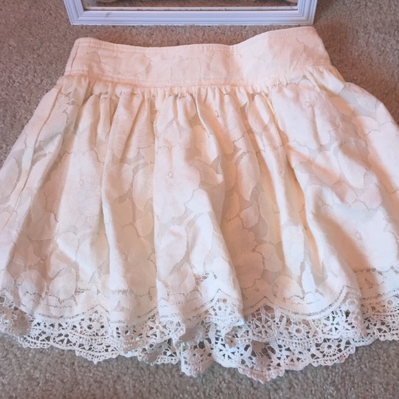 Lace Cream Skirt